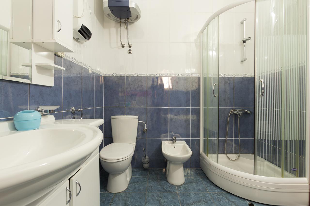 Apartments Varja Светі-Стефан Екстер'єр фото